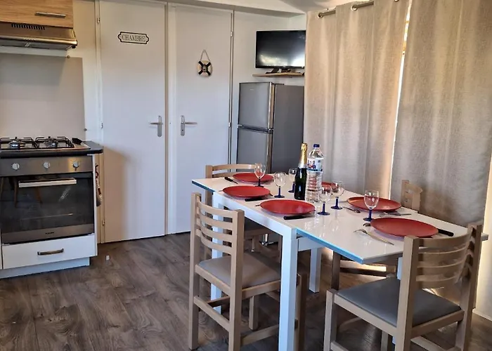 Mobile Chic אתר קמפינג קאנט אן רוסיון